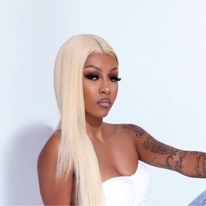 Meet your Posher, Destini